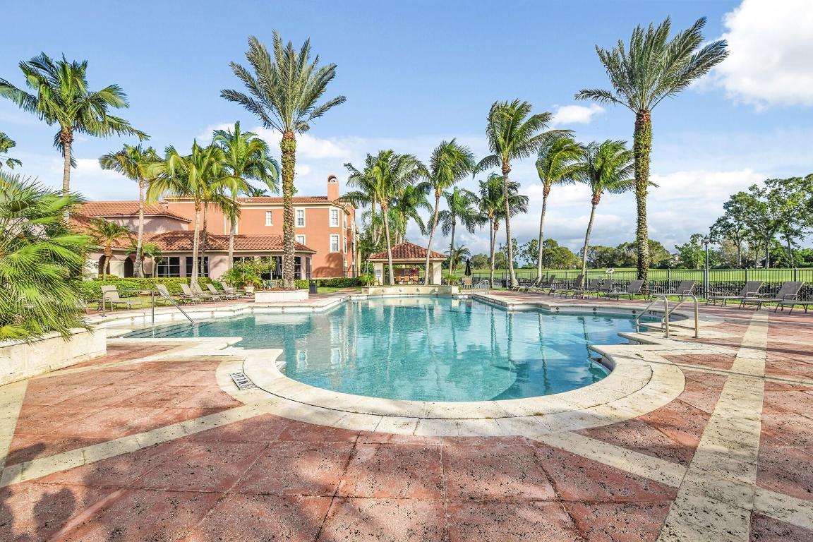 ST ANDREWS AT THE POLO CLUB - Residential