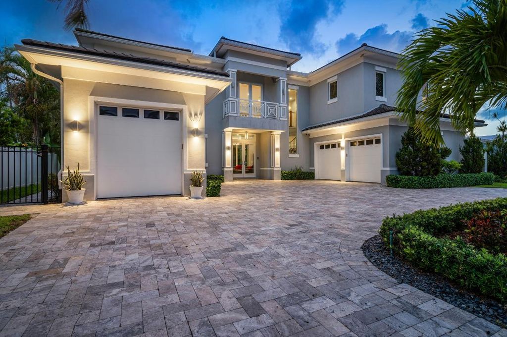 Photo of 807 Dover Street, Boca Raton, FL 33487 (MLS # R11110664)