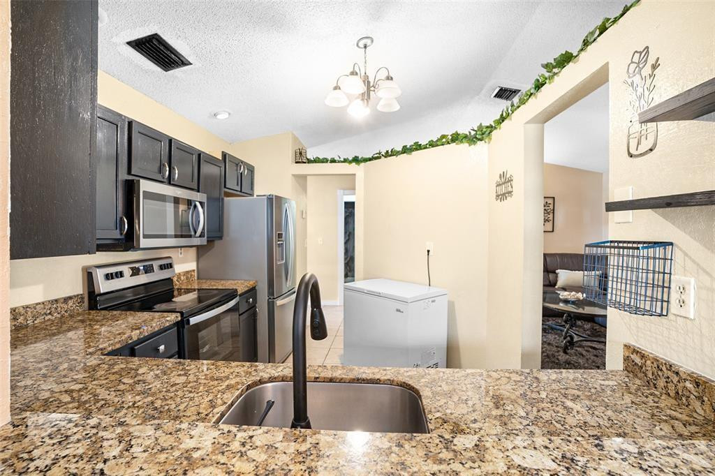 LESLIE ESTATES SEC 14 - Residential