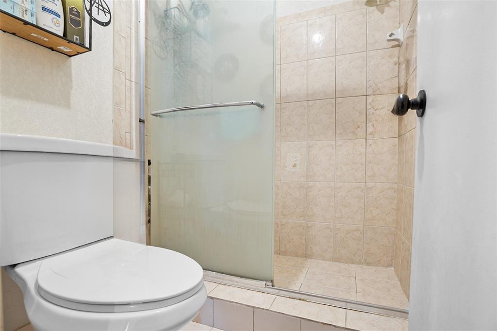 LESLIE ESTATES SEC 14 - Residential