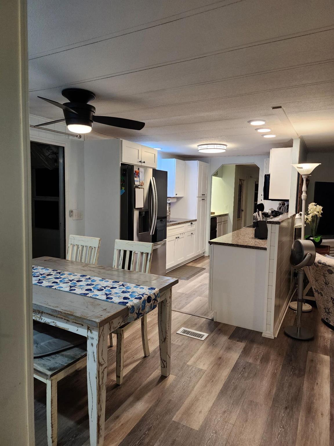 Spanish Lakes Country Clu - Residential