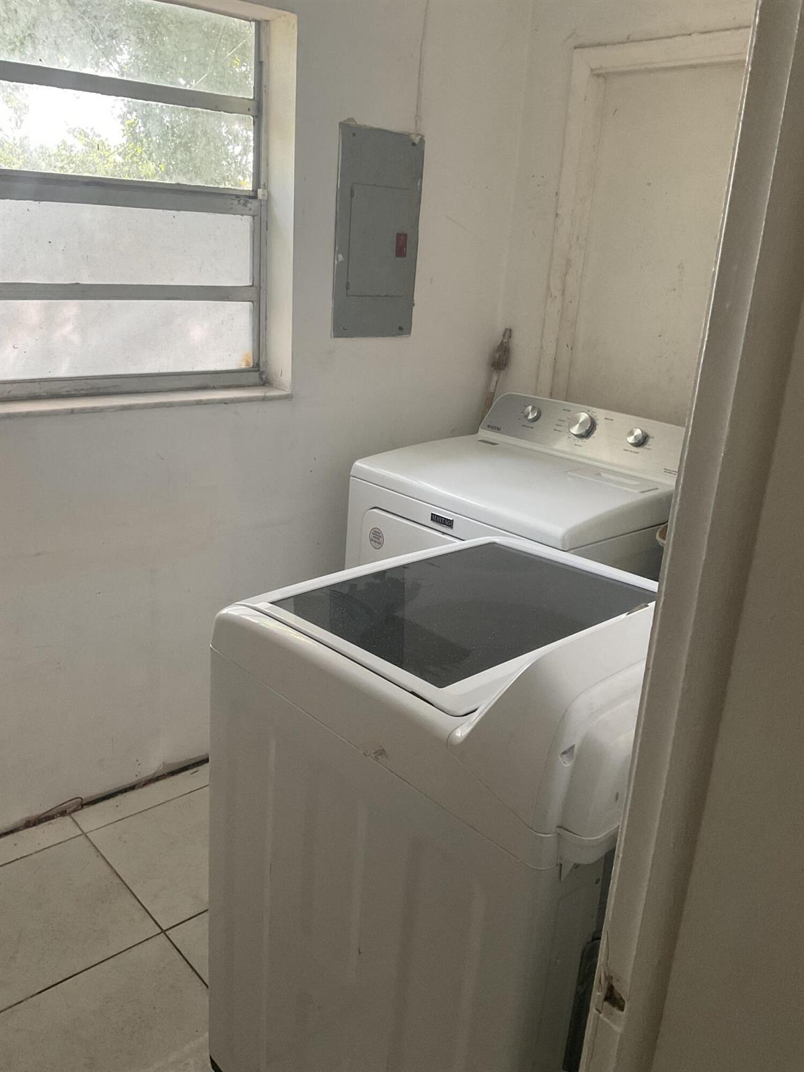 ROOSEVELT GARDENS - Residential