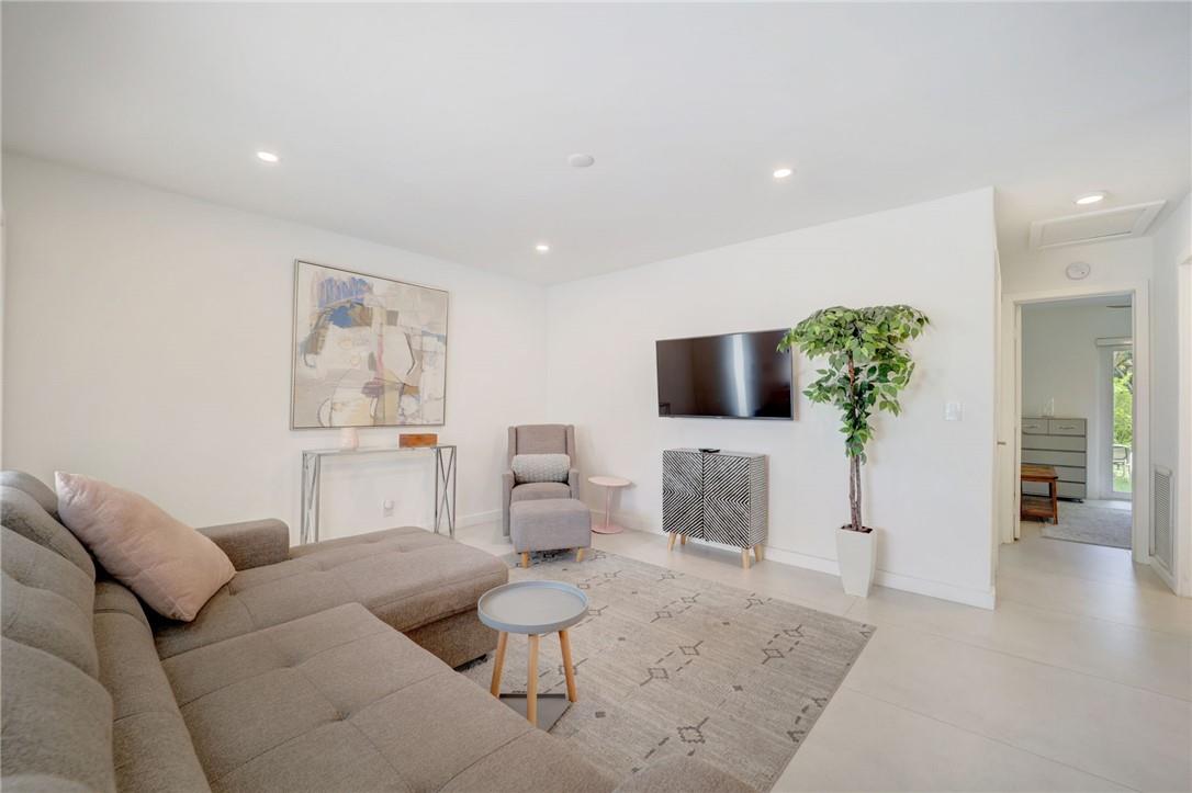 Almar Estates Resub 32-36 - Residential Income