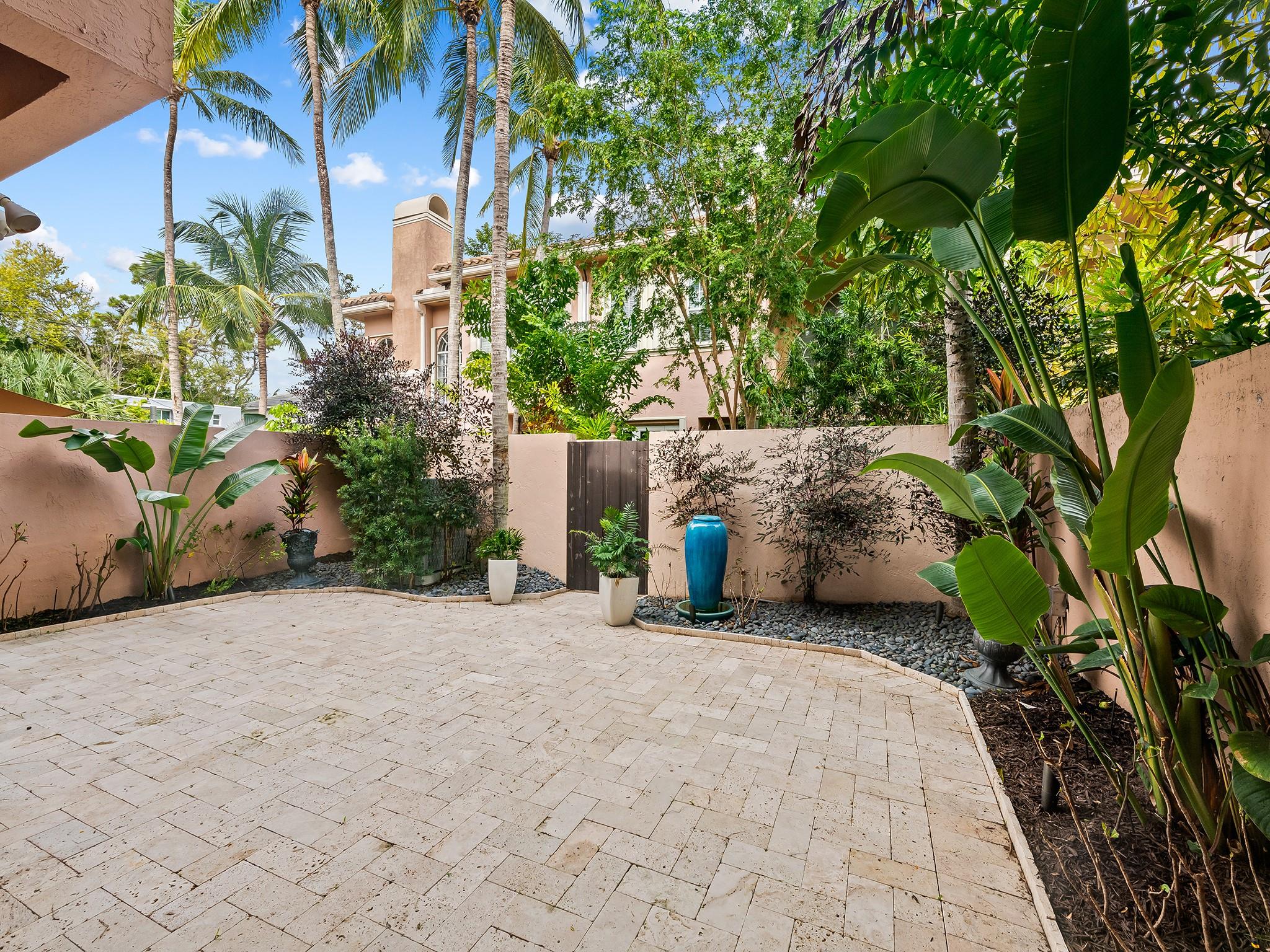 ENCLAVE AT VICTORIA PARK - Residential