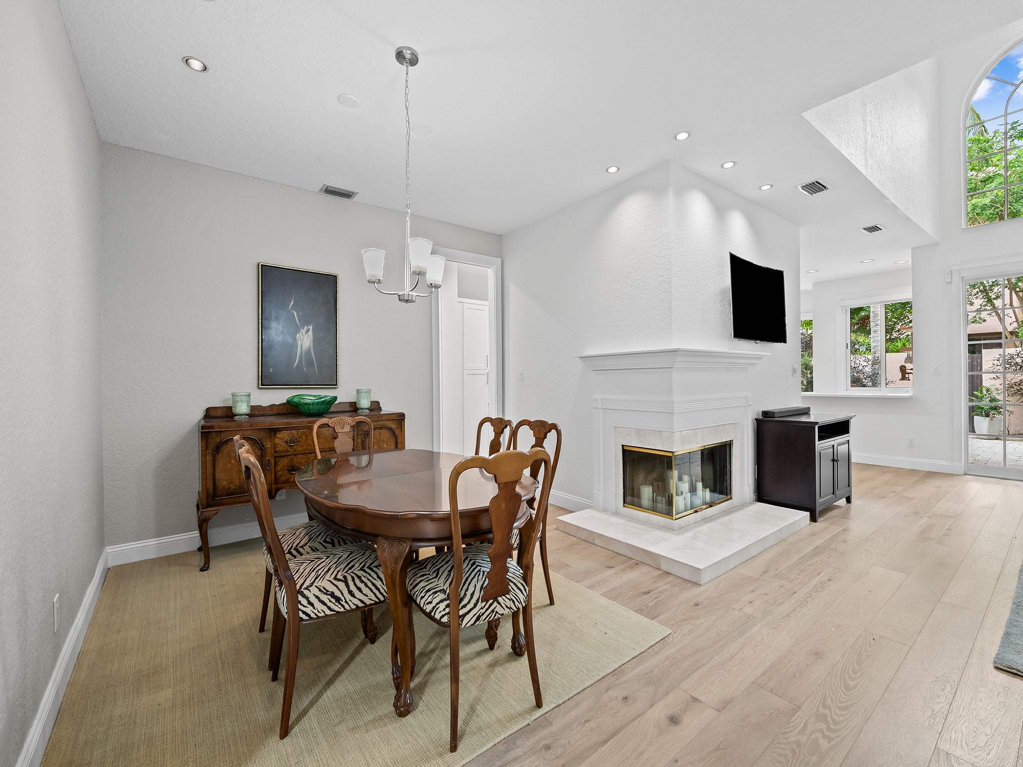 ENCLAVE AT VICTORIA PARK - Residential