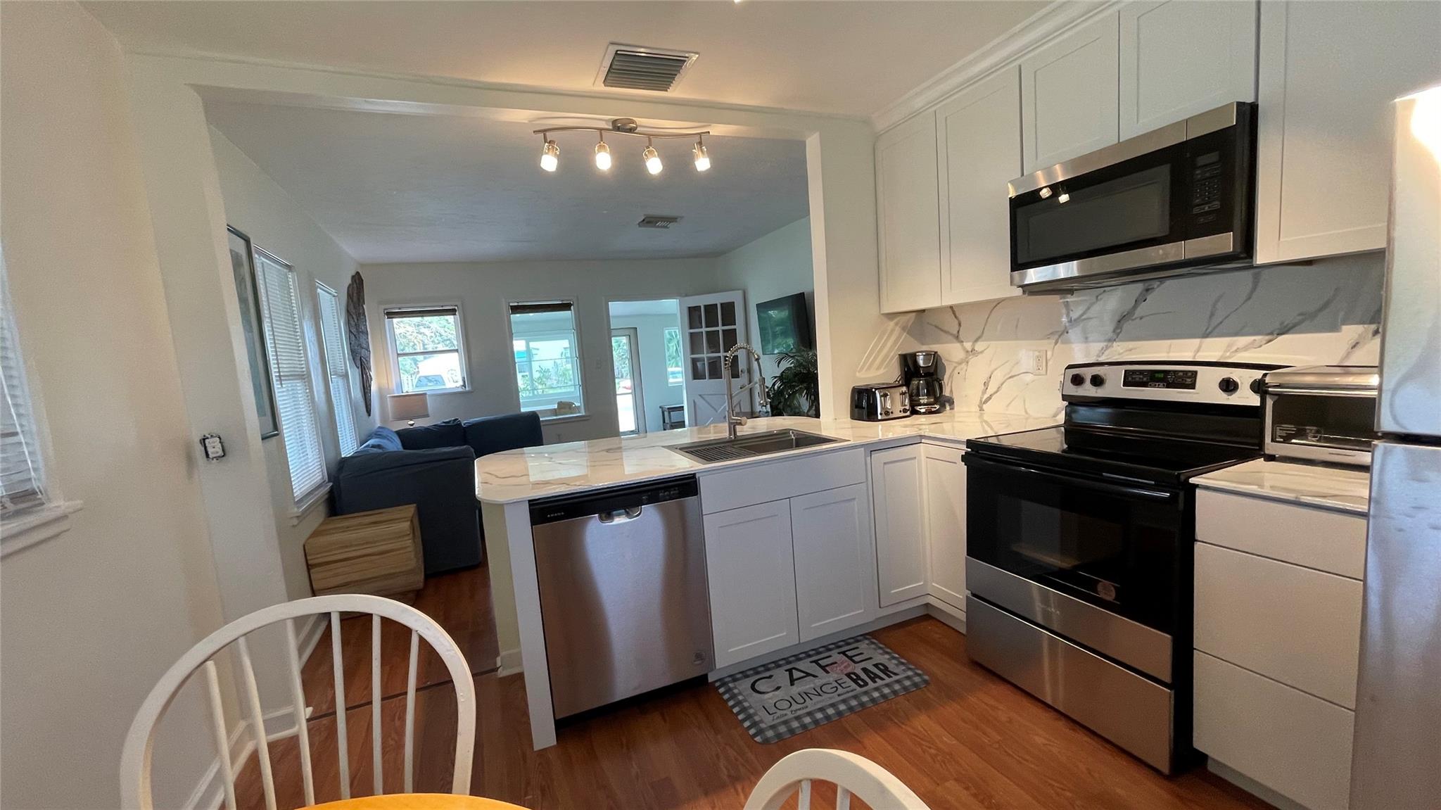 Modelo Park 14-10 B - Residential Lease
