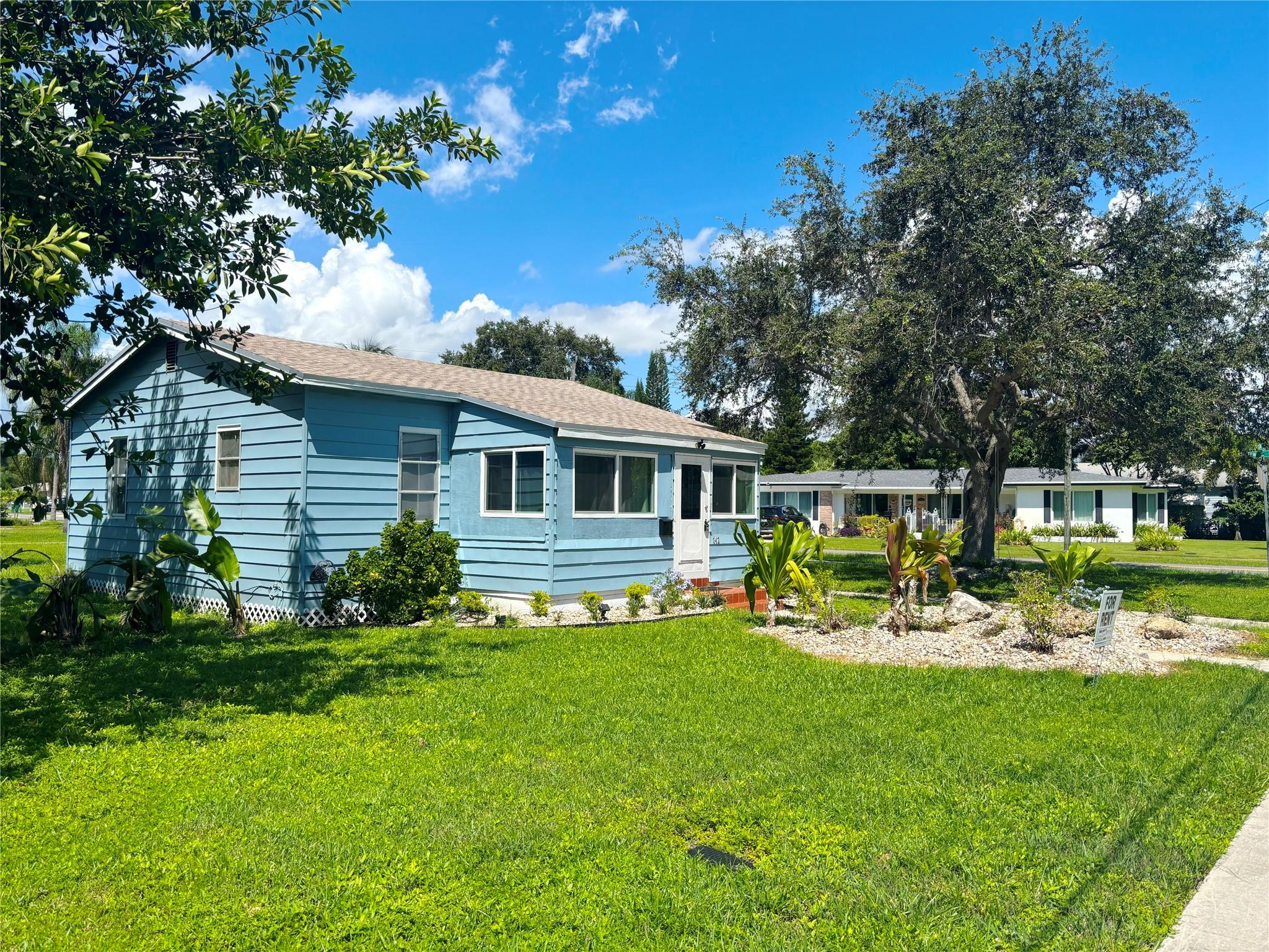 Modelo Park 14-10 B - Residential Lease