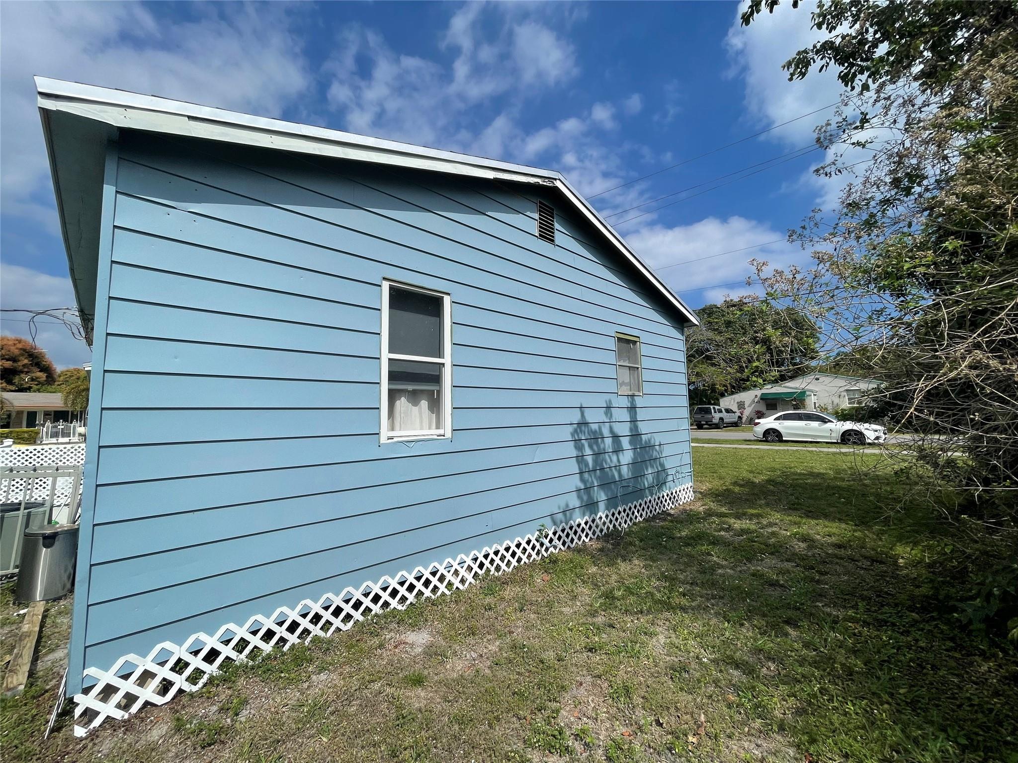 Modelo Park 14-10 B - Residential Lease