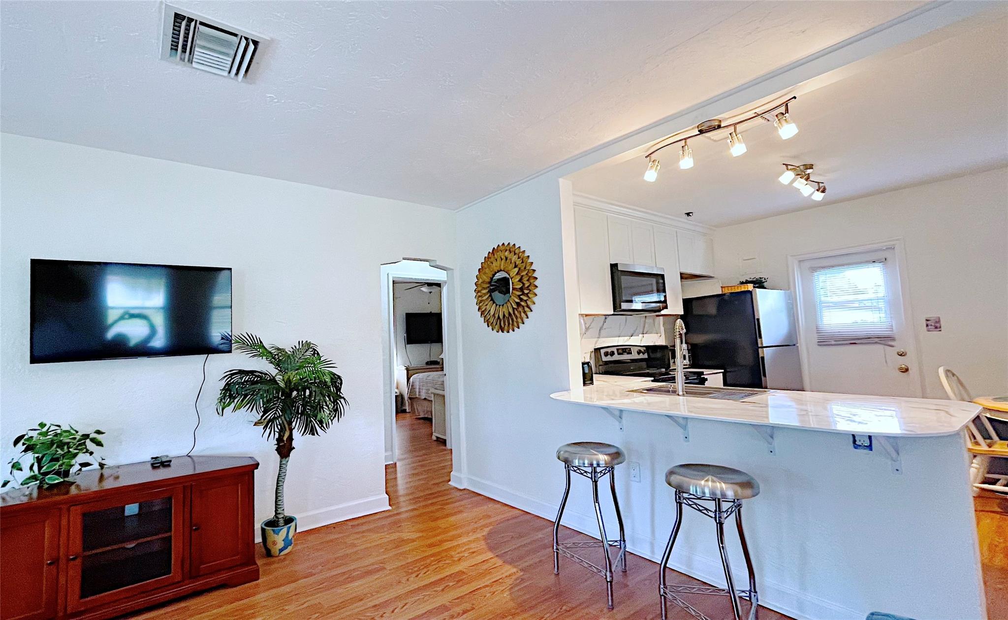 Modelo Park 14-10 B - Residential Lease