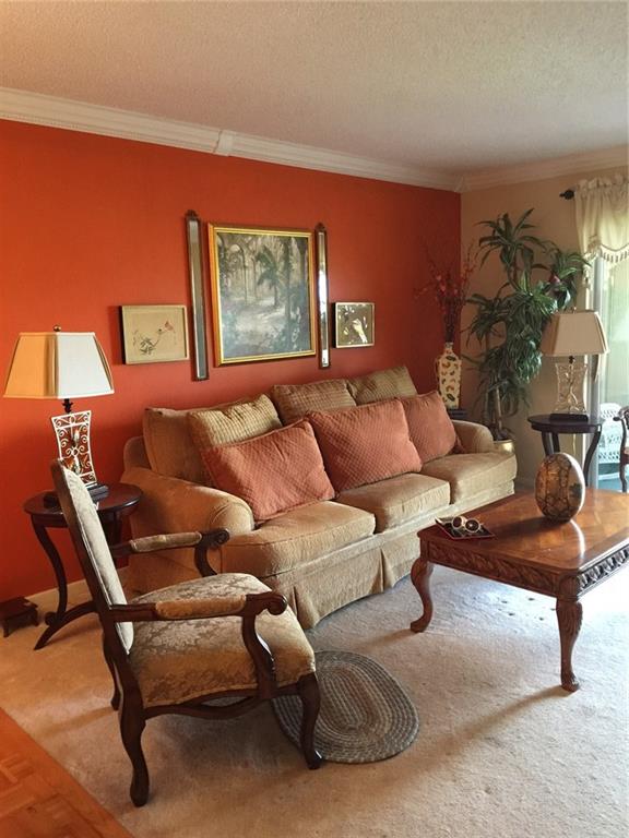 BRAIARWOOD CONDO 4 - Residential