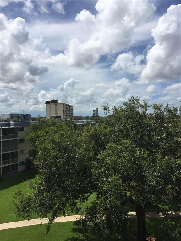 BRAIARWOOD CONDO 4 - Residential