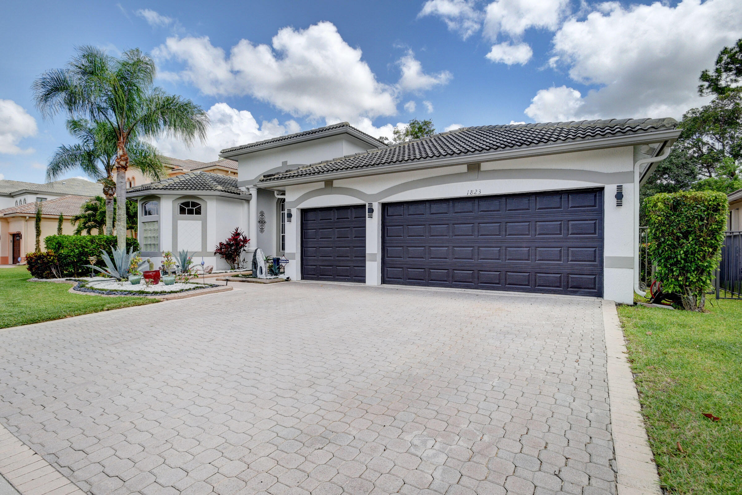 MADISON GREEN 1 - Residential