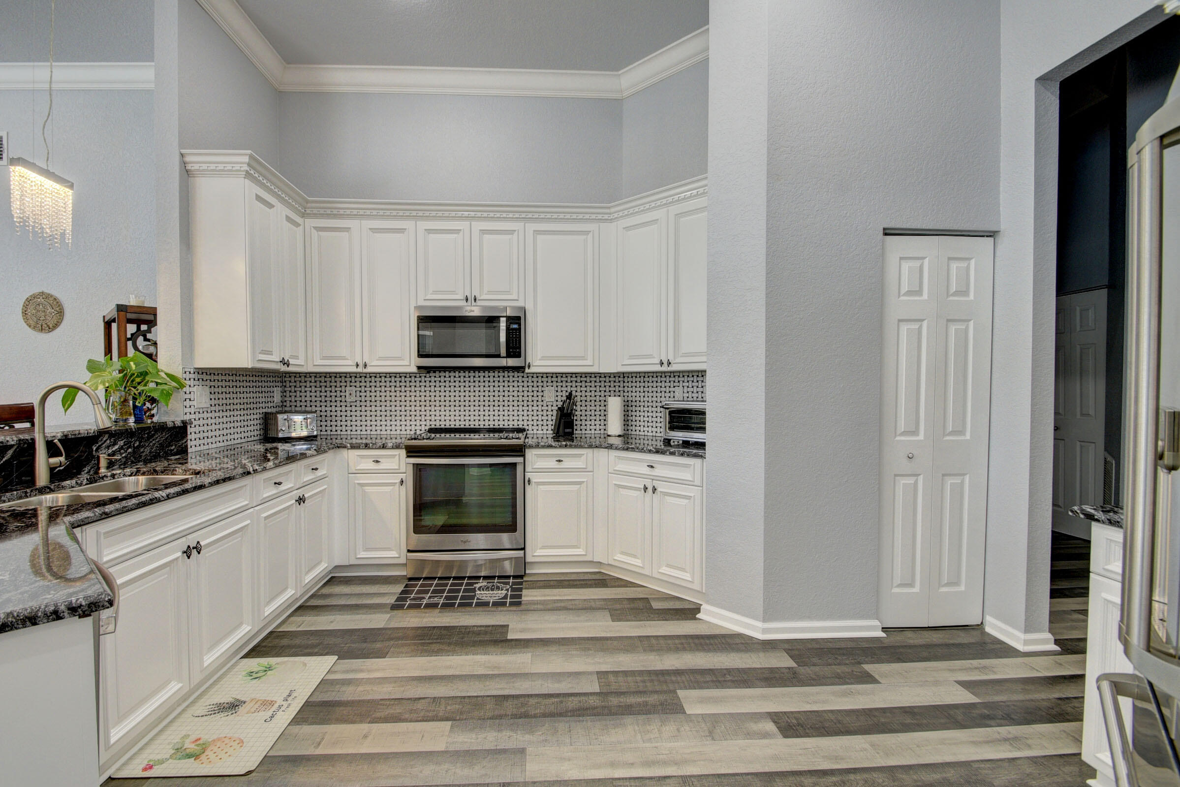 MADISON GREEN 1 - Residential