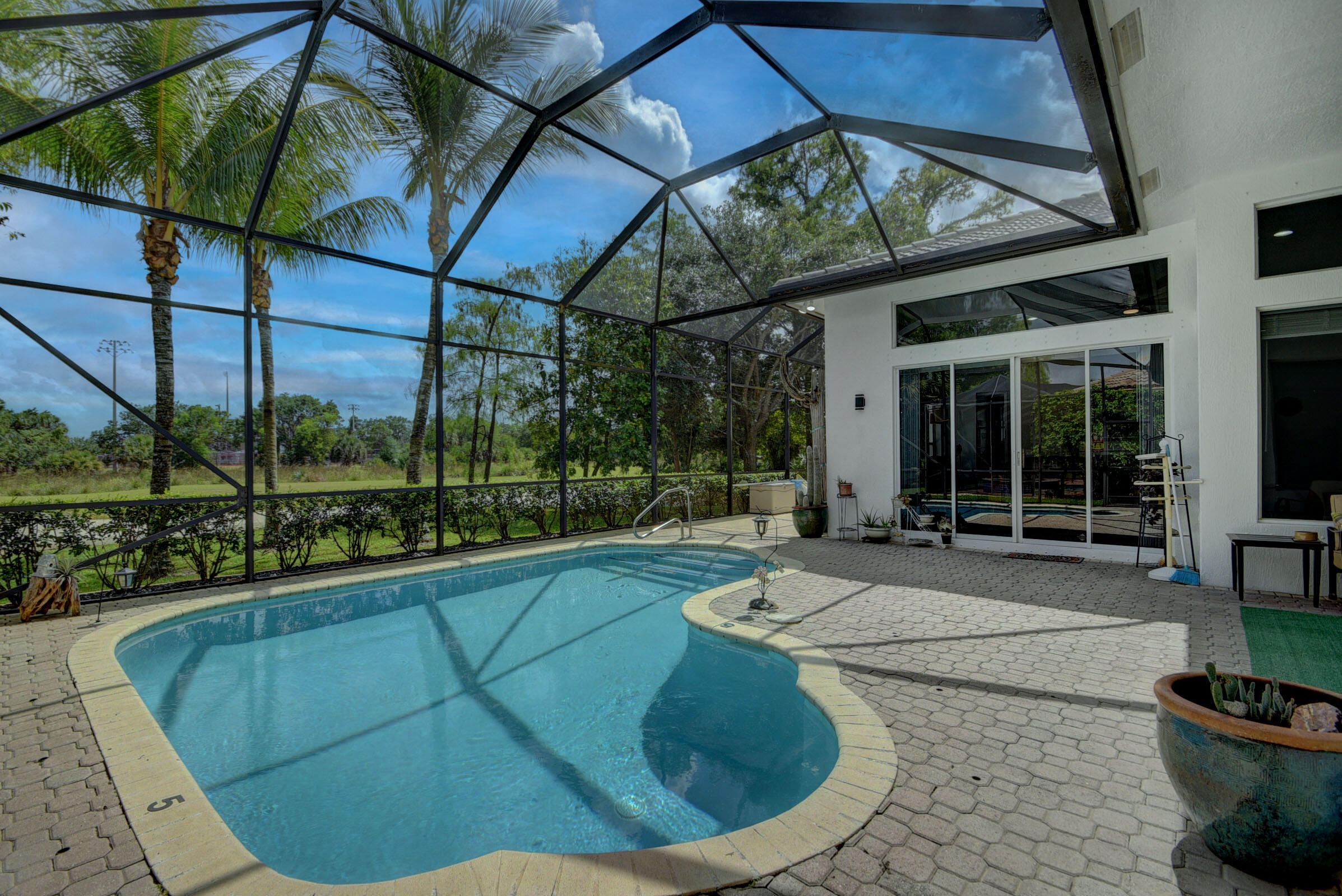 MADISON GREEN 1 - Residential