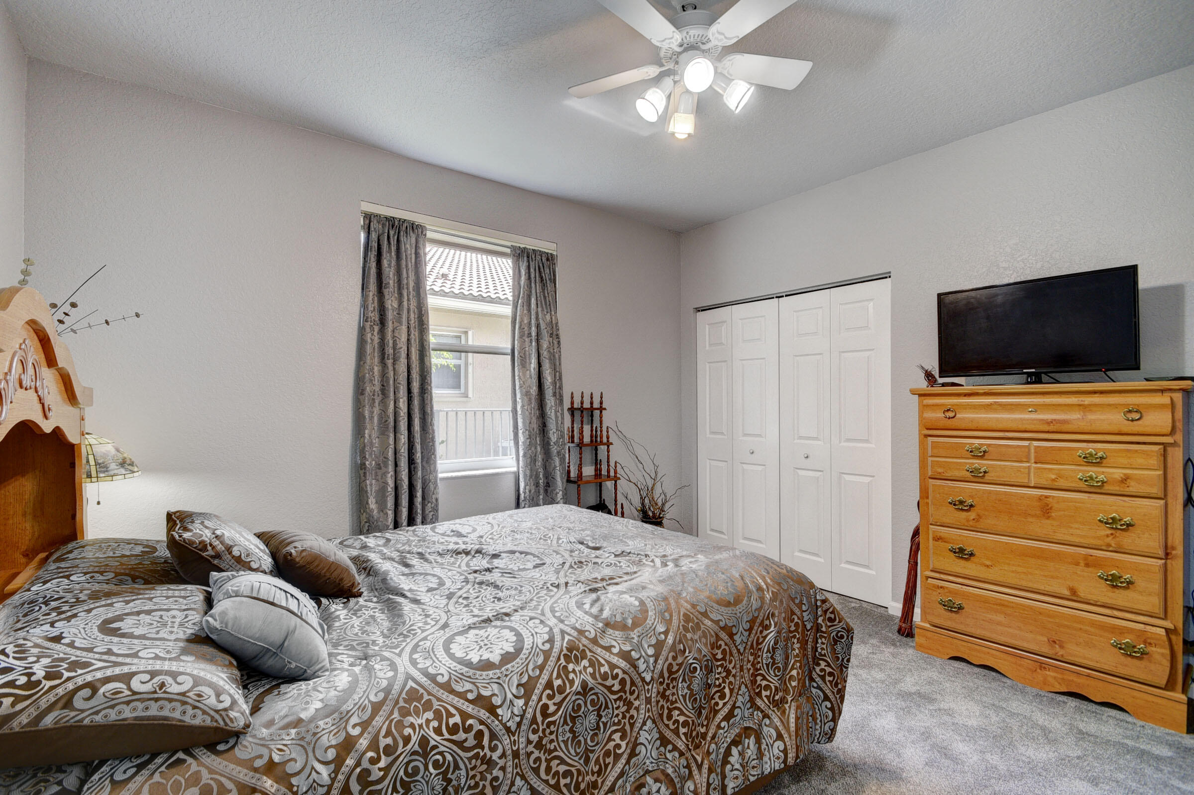 MADISON GREEN 1 - Residential