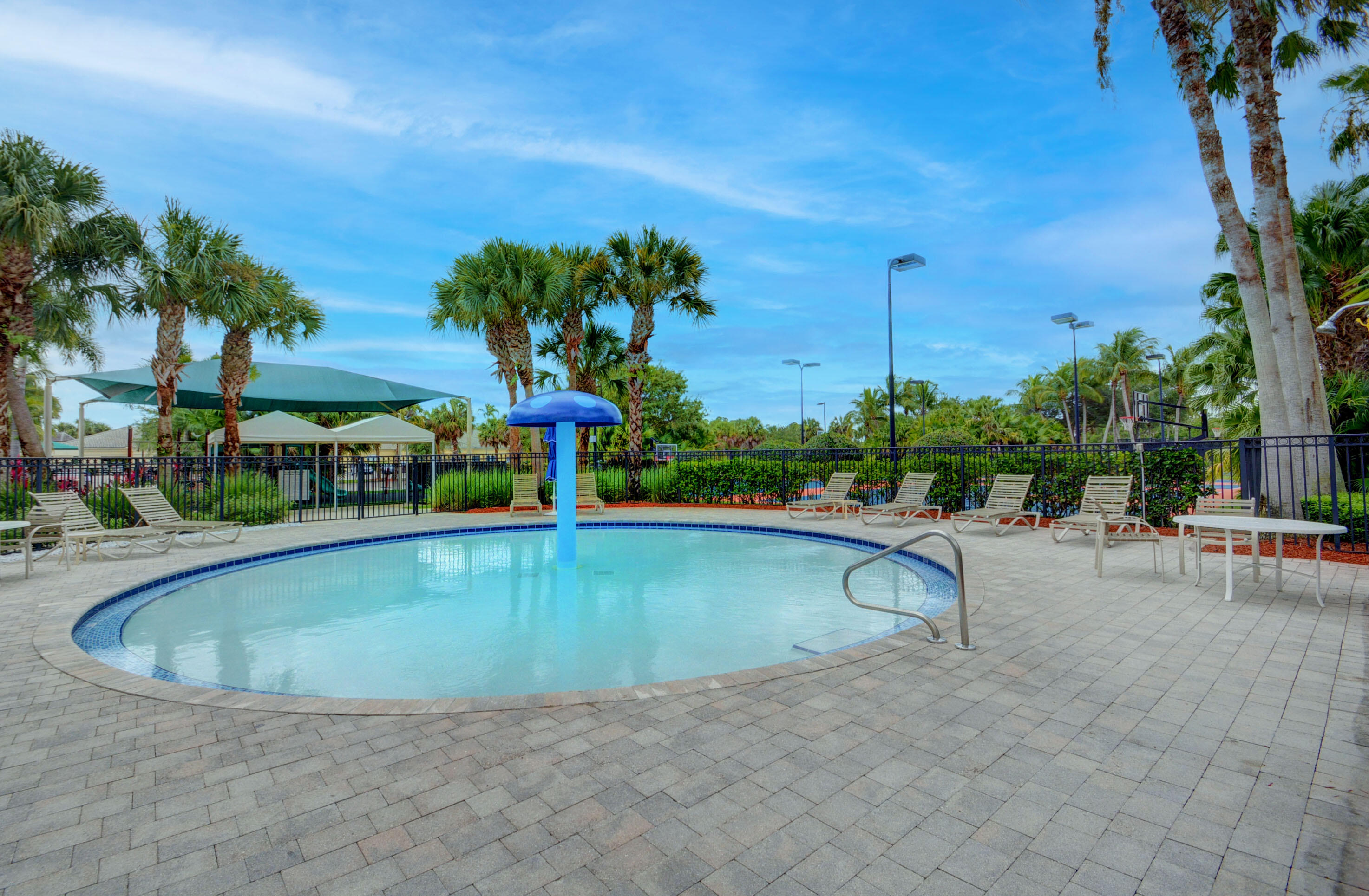 MADISON GREEN 1 - Residential