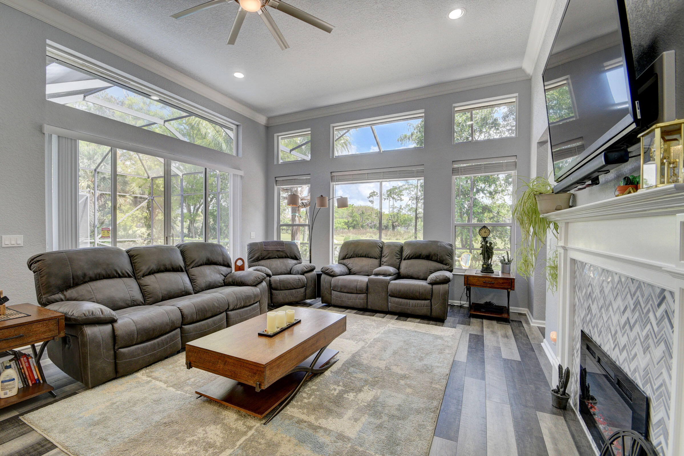 MADISON GREEN 1 - Residential