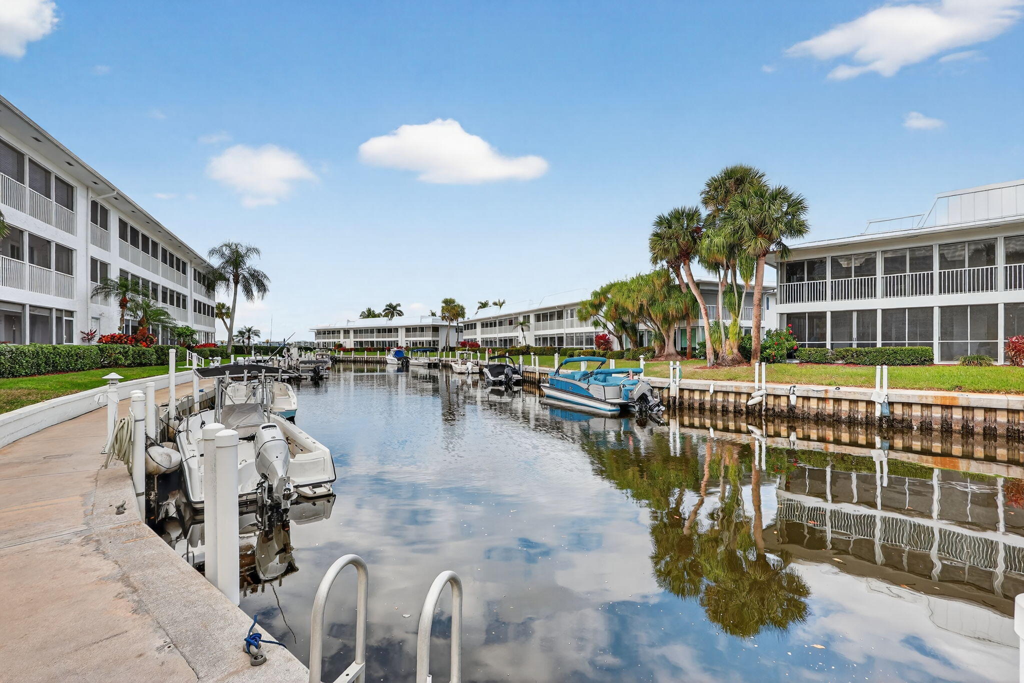 1866 SW Palm City Road 107