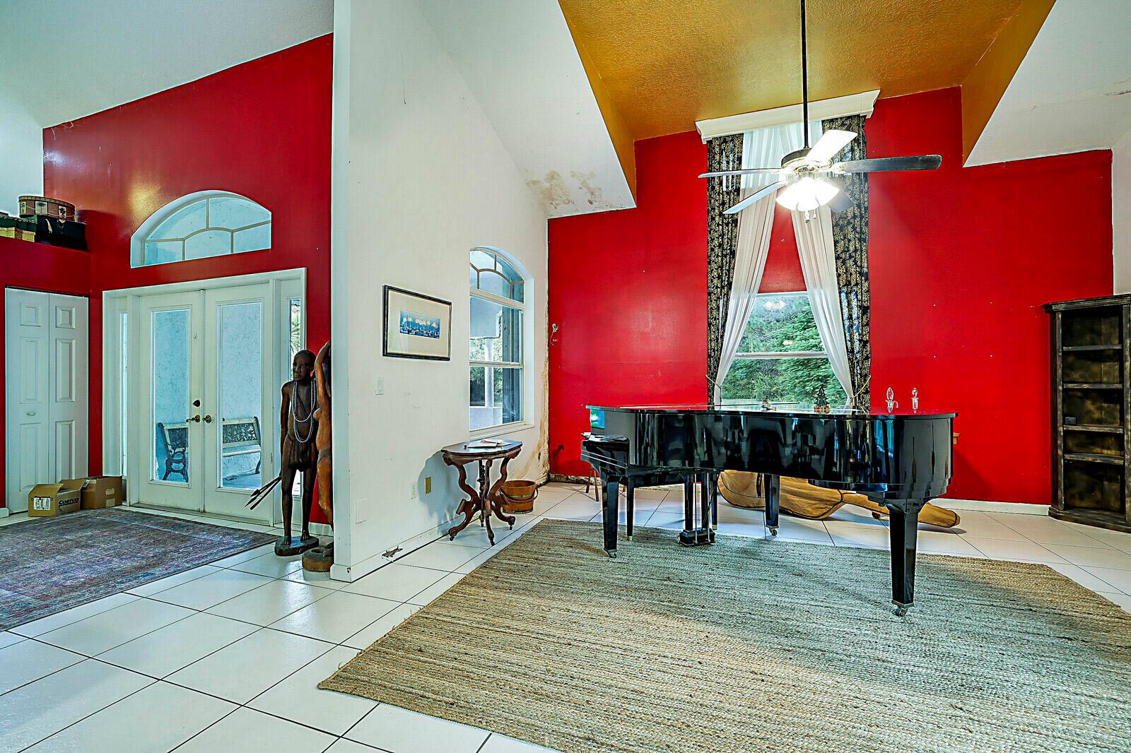 FOX TRAIL - Residential