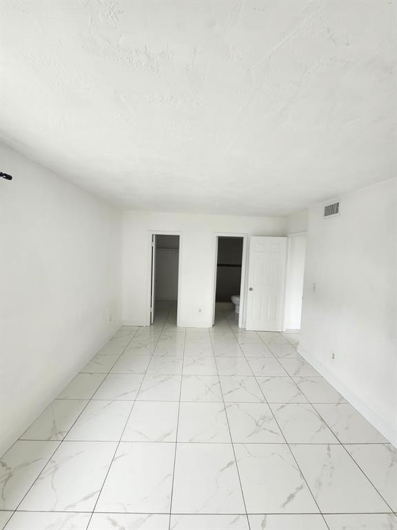 El Lago Condo - Residential