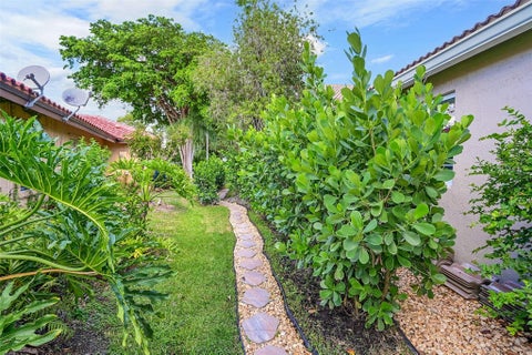 Tiny photo for 4910 NW 104th Avenue, Coral Springs, FL 33076 (MLS # F10546579)