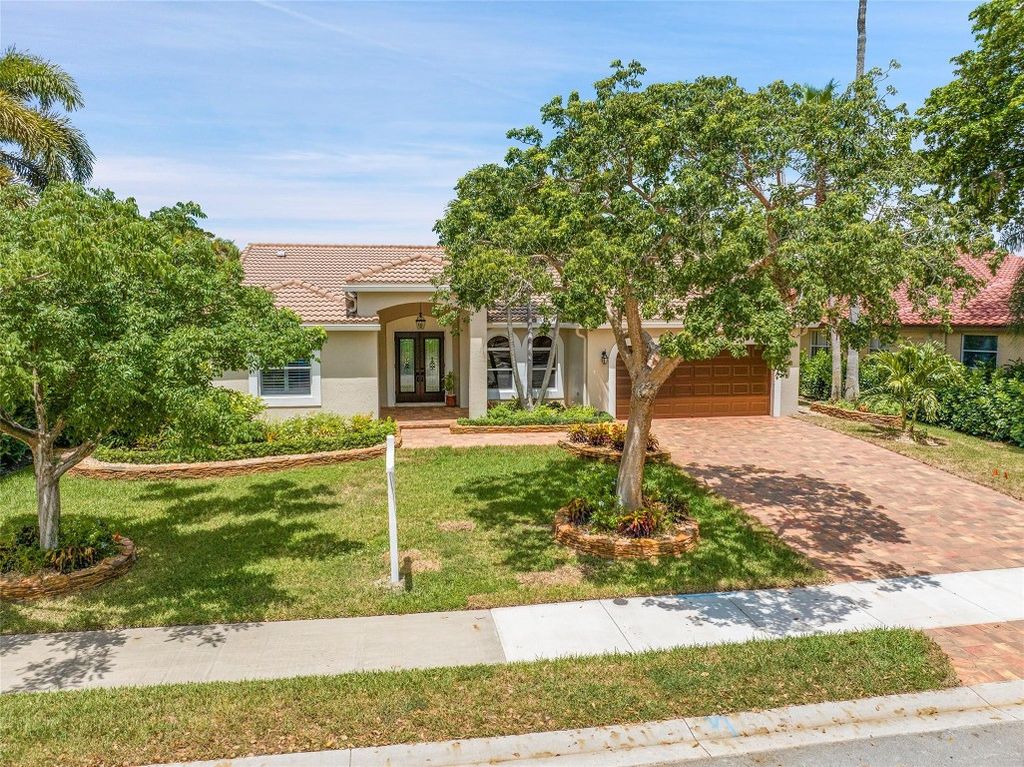 Photo of 4910 NW 104th Avenue, Coral Springs, FL 33076 (MLS # F10546579)