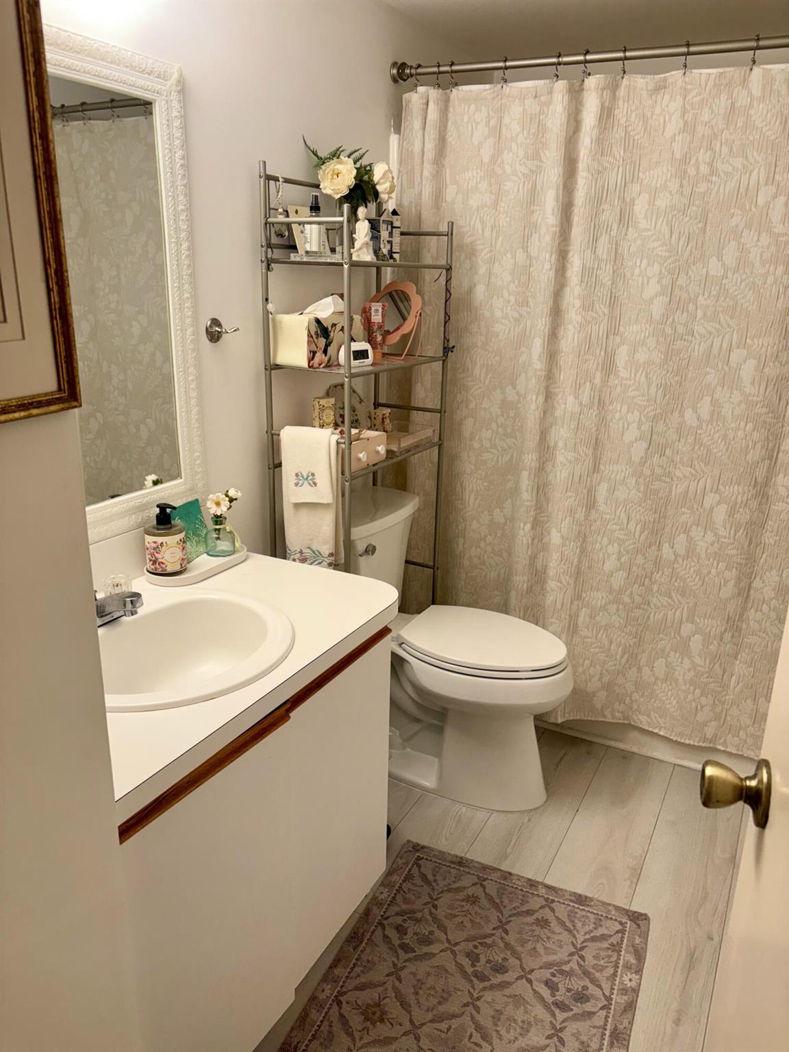 540 SW South River Drive 204