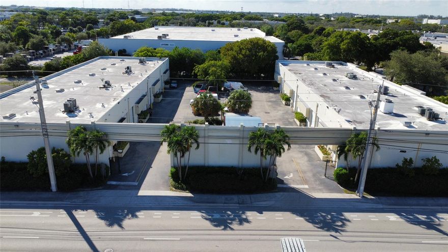 Prime warehouse less than 5 minutes away from I-95 and 2 minutes from HomeDepot, Unit features 1.338 sq ft on the first floor with fully furnished main office at the entrance and additional fully furnished office in the rear, Kitchenette / break area, ground floor bay, plus a built out second floor for extra workspace. Entire space under new A/C unit. Large overhead door and 2 assigned parking spaces, Ready to move in.