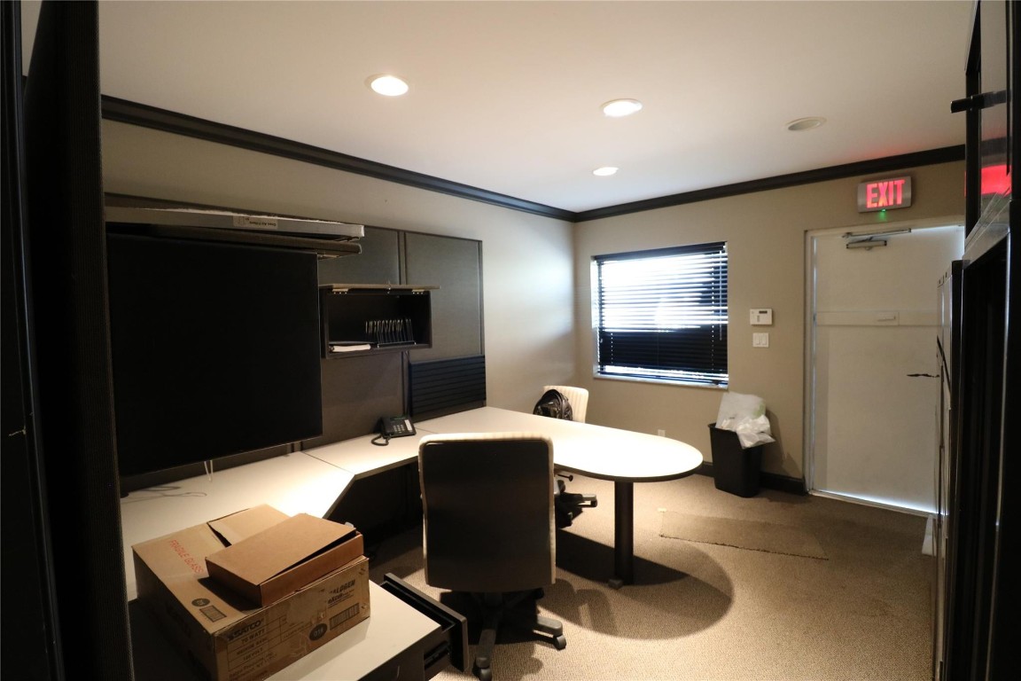 2175 N Andrews Avenue 8