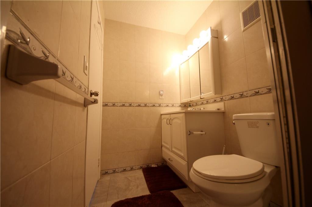Country Squire Townhomes - Residential