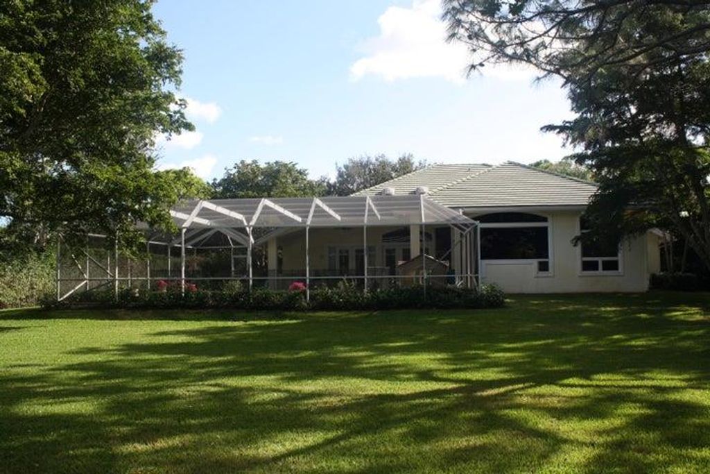 Photo of 8279 Steeplechase Drive, Palm Beach Gardens, FL 33418 (MLS # R10288778)