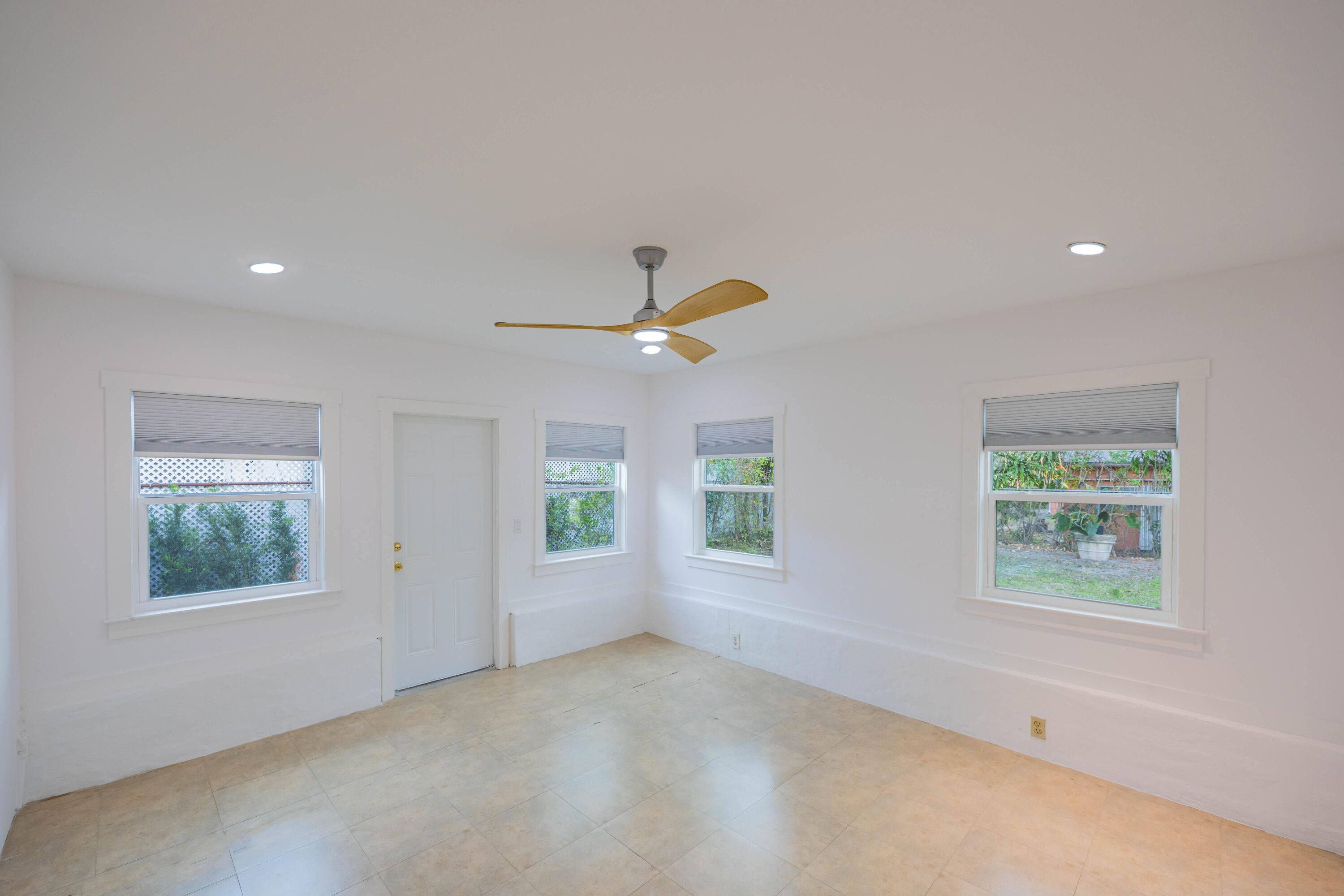 FOREST RIDGE PARK - Residential