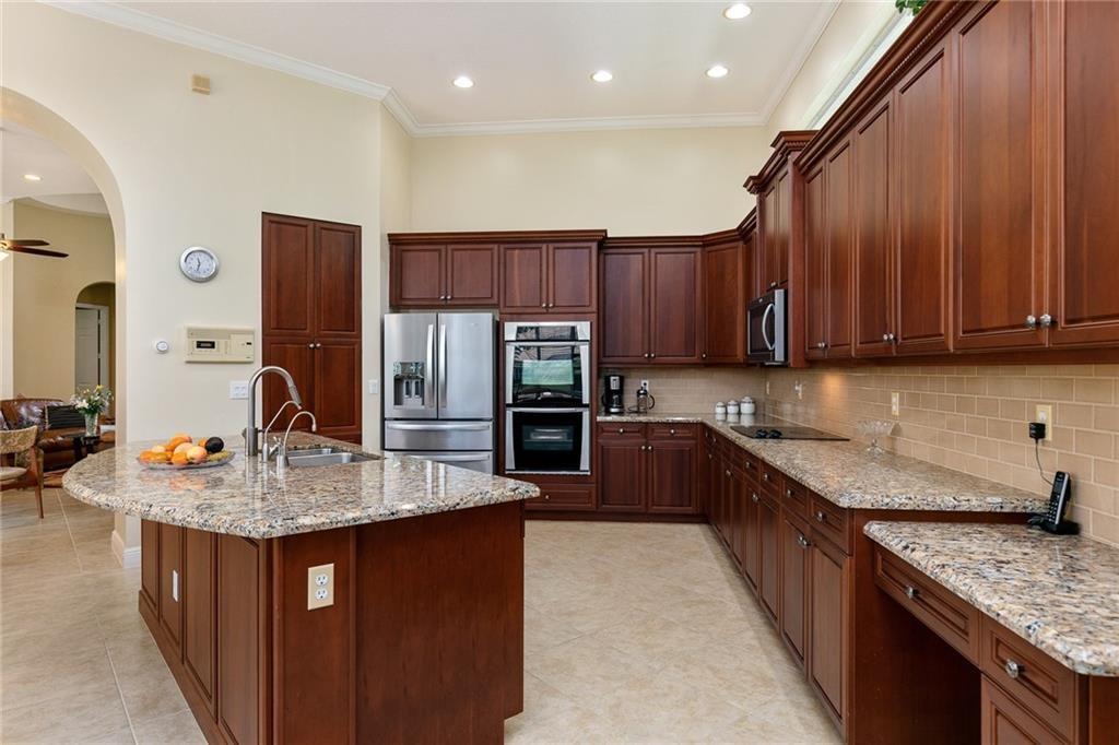 Buena Vida - Residential