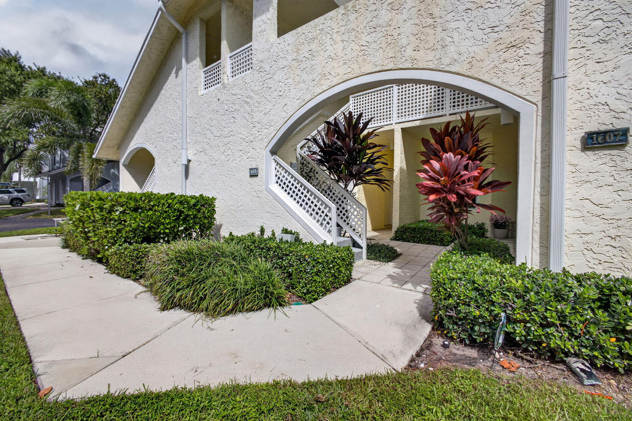 1608 MIZZENMAST Way
