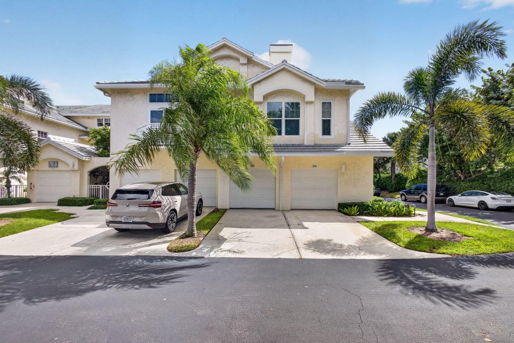 Photo of 1608 MIZZENMAST Way, Jupiter, FL 33477 (MLS # B26081105)