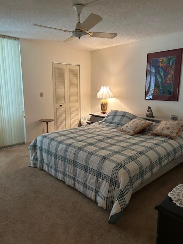 PALM LAKES - Residential