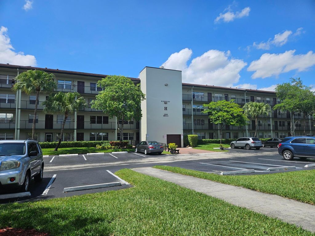 Photo of 13355 SW 9th Court #304h, Pembroke Pines, FL 33027 (MLS # B26018773)