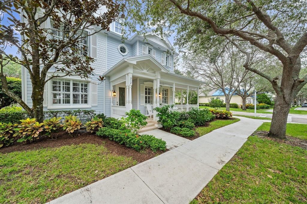 Photo of 312 Bougainvillea Drive, Jupiter, FL 33458 (MLS # R10742772)