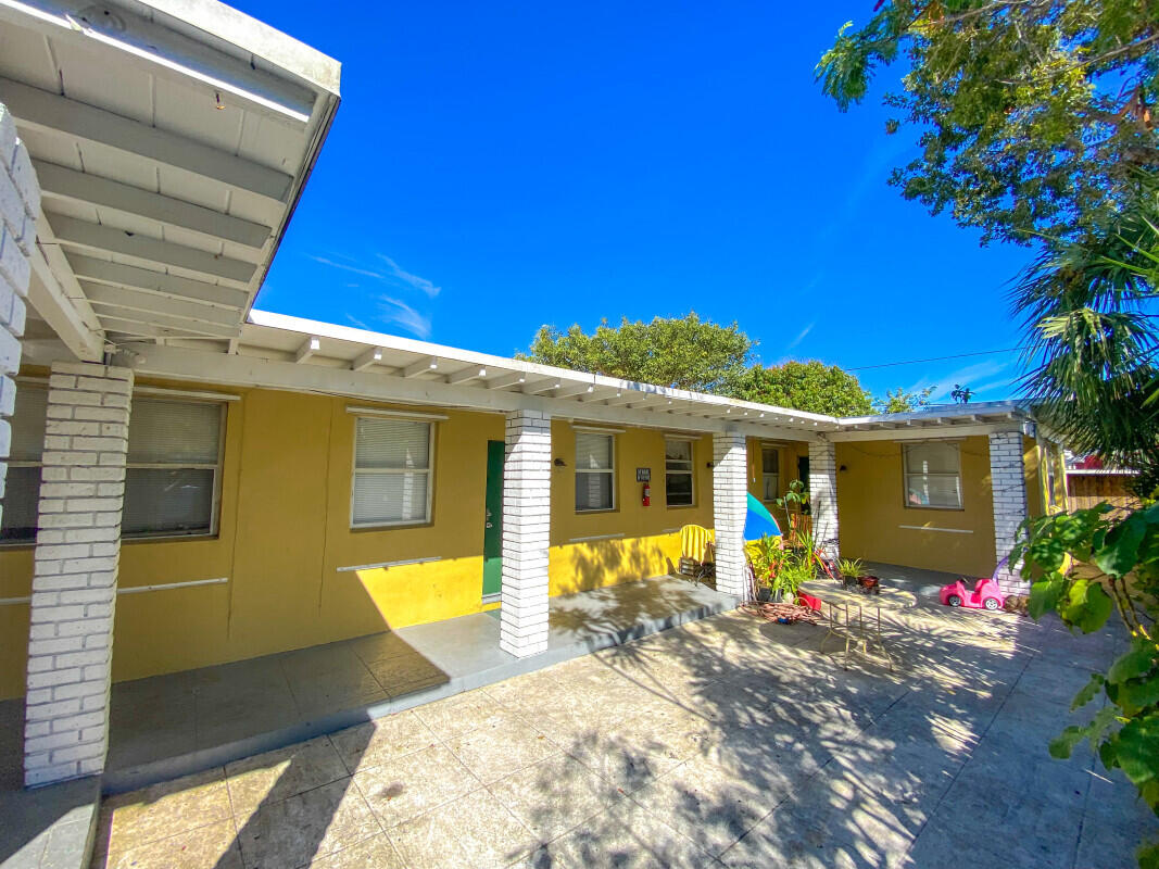 527 48th Street