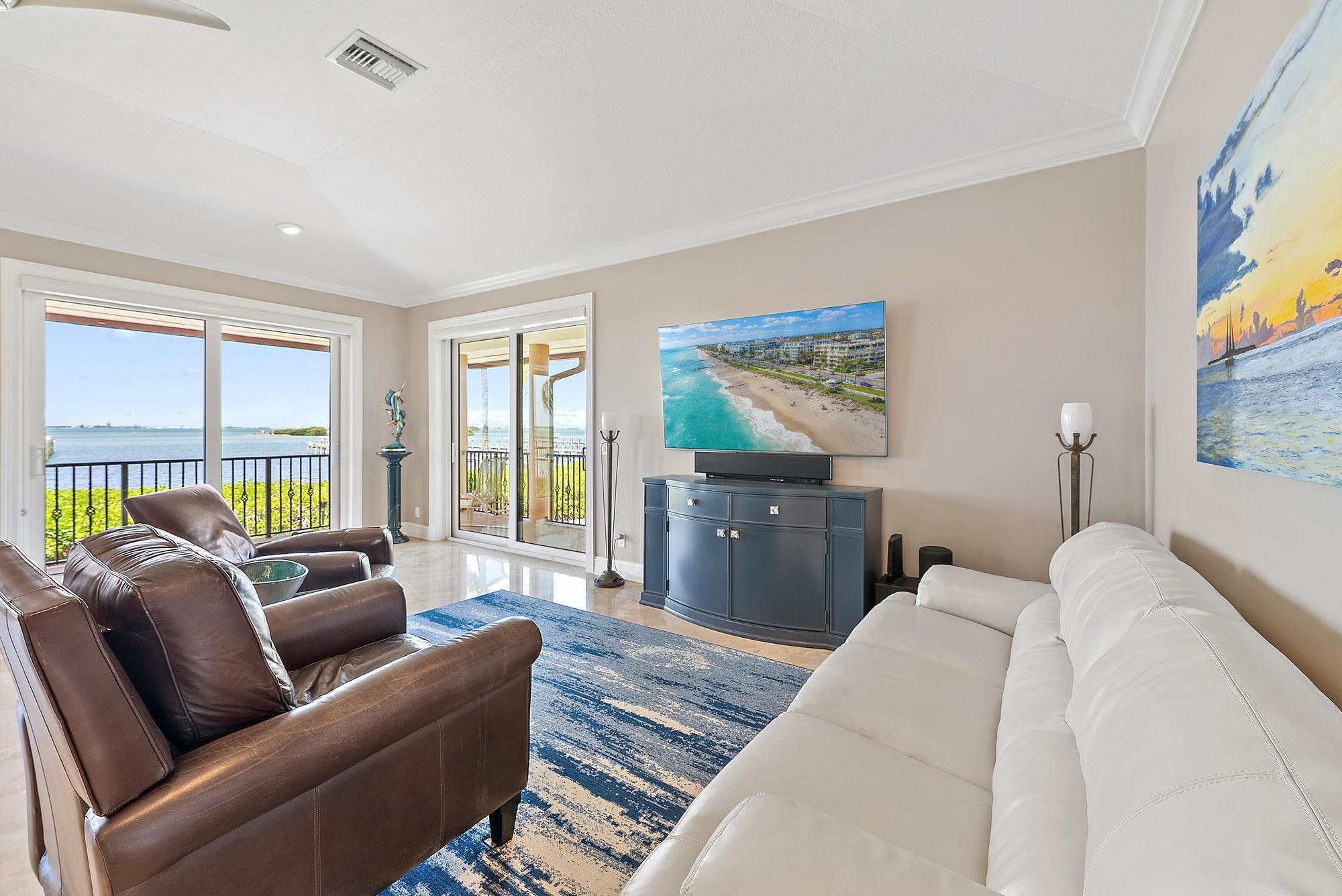 Rio Vista - Residential