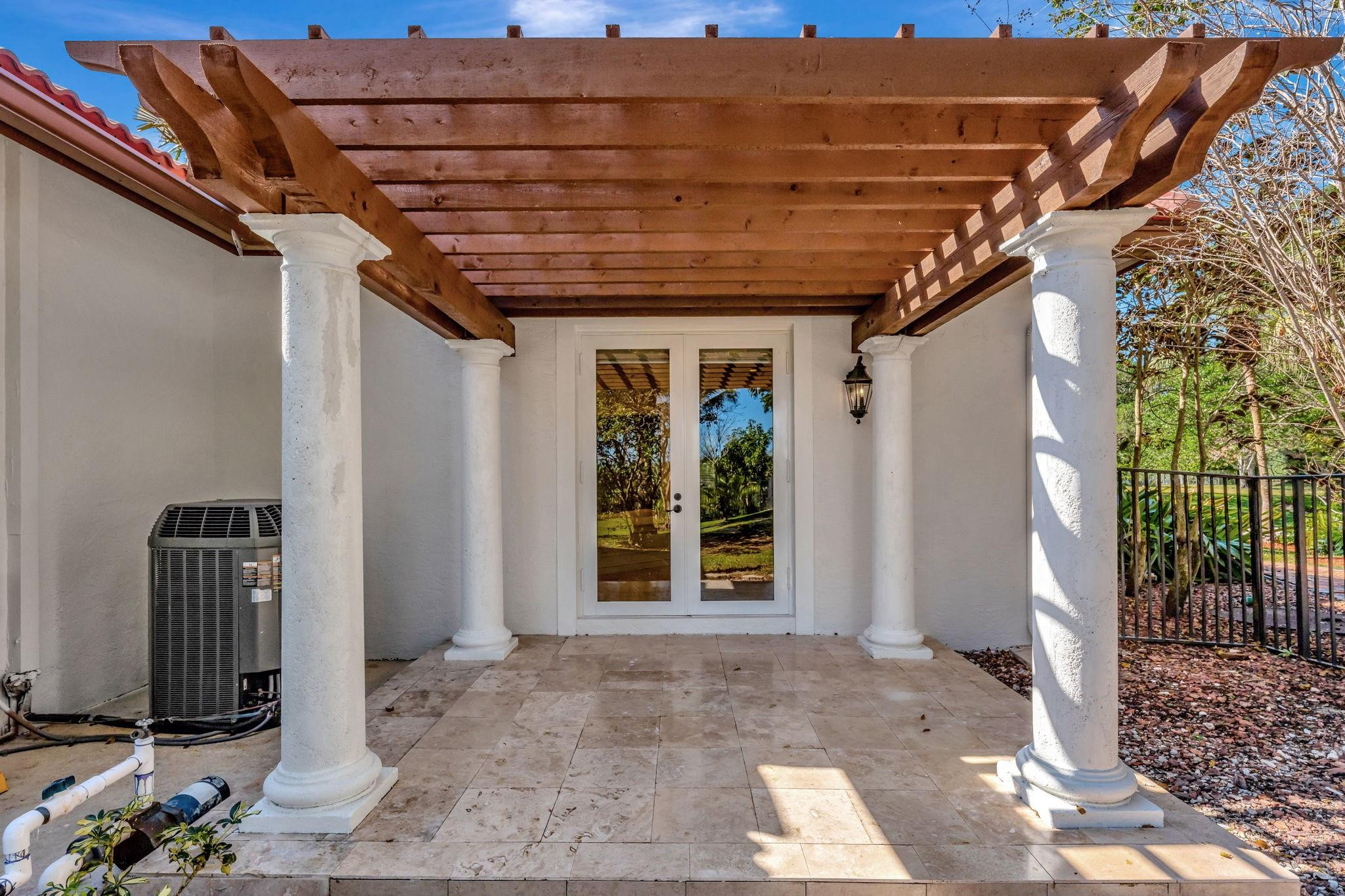 WINDMILL RANCH ESTATES - Residential Lease