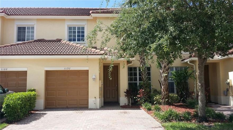 Beautiful 3 bedroom/2.5 bathroom well lit open floor plan unit.  Unit has stainless appliances, ceramic and laminate wood flooring.  Turn key unit for any buyer. Perfect for investors.