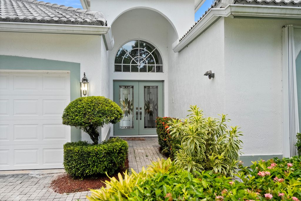 Photo of 1401 SE Glencoe Court, Port Saint Lucie, FL 34952 (MLS # R11113562)