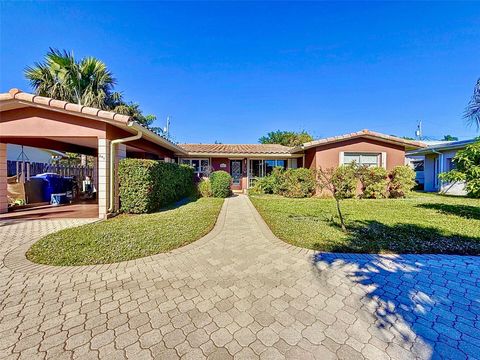 A home in Lauderdale By The Sea