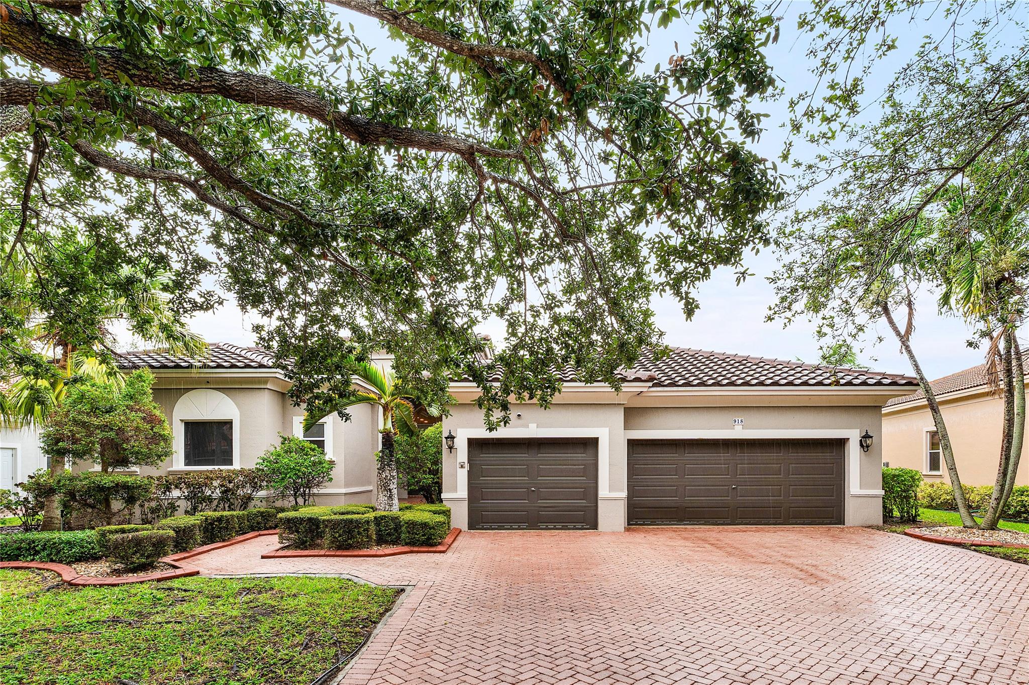 918 NW 123rd Dr, Coral Springs, FL, 33071/$899,000 1 918 NW 123rd Dr