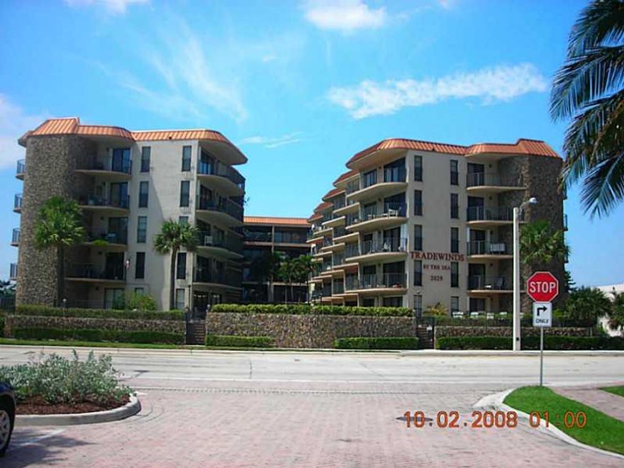 REDUCED to sell for CASH ONLY BUYERS ONLY!                                  "Boutique" style" with ocean views from SE corner with TWO balconies.  Newer granite kitchen counters; dining area wet bar; walk in Calif. closet in MBD; french doors in 2BD/den/o ffice; heated pool; NEW gym;  and  generous guest parking.  FULLY FUNDED and ONLY $290.00 monthly maintenance. Renting OK 1st Year so investor friendly.  Bring your CASH BUYER beachlovers, snowbirds and Investors.