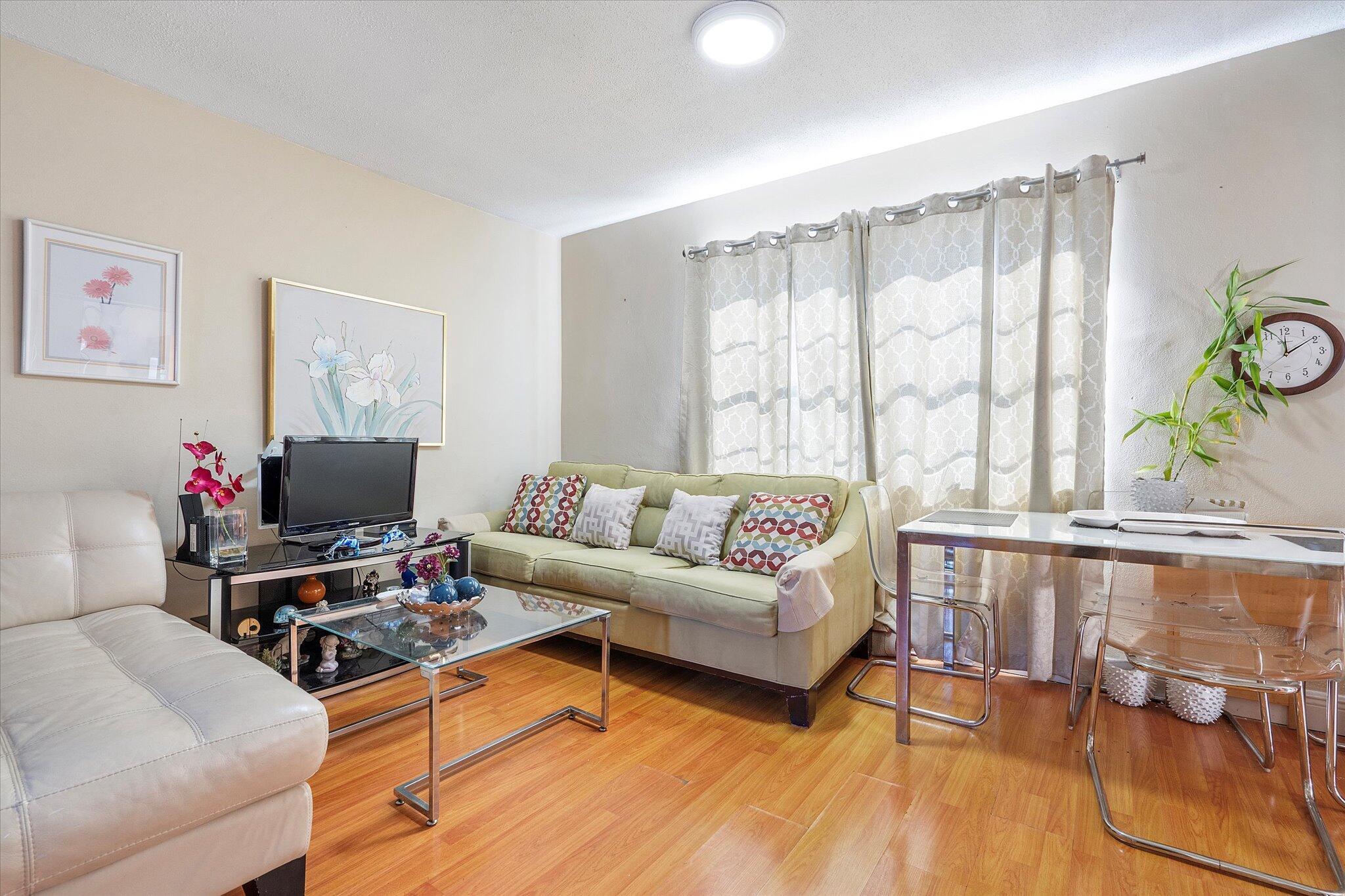 714 NE 10th Street 205