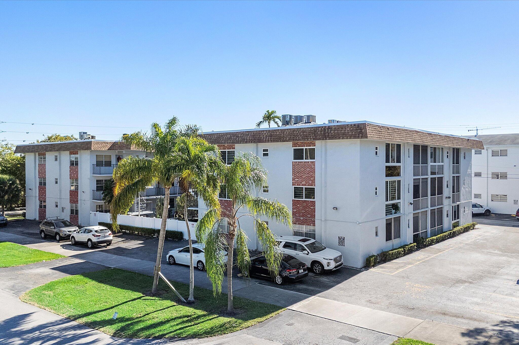 CASA BONA CONDO - Residential