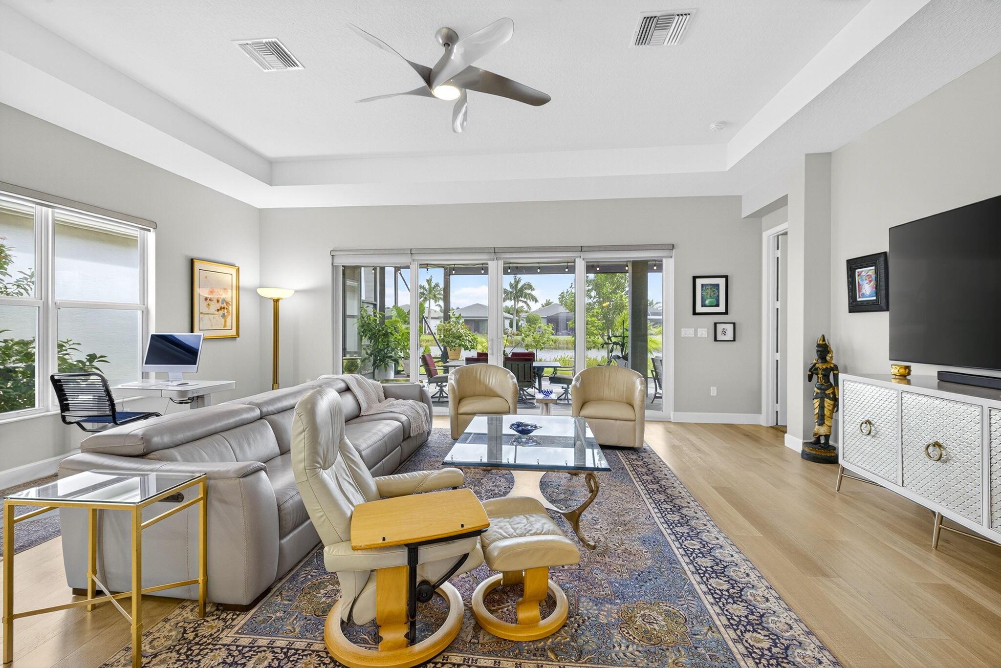 VALENCIA SOUND - Residential