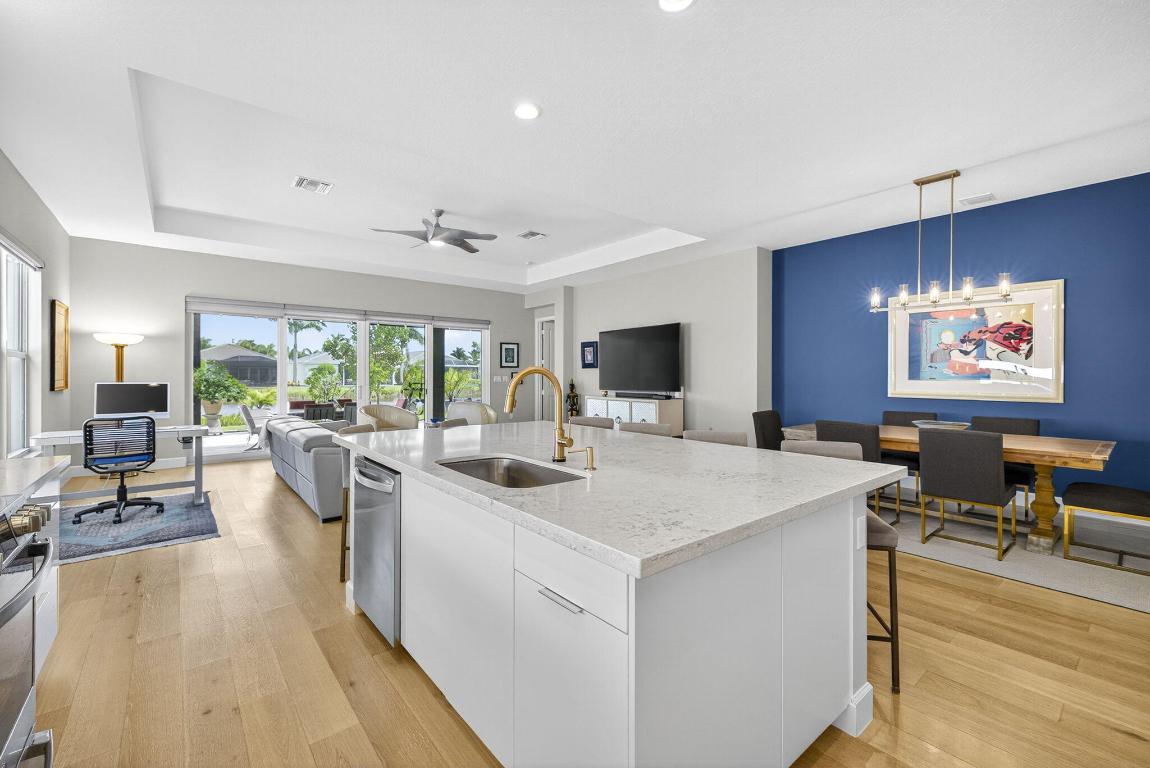 12616 Pink Myrtle Court